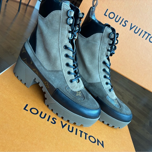 LOUIS VUITTON LAUREATE PLATFORM DESERT BOOT - Picture 1 of 3